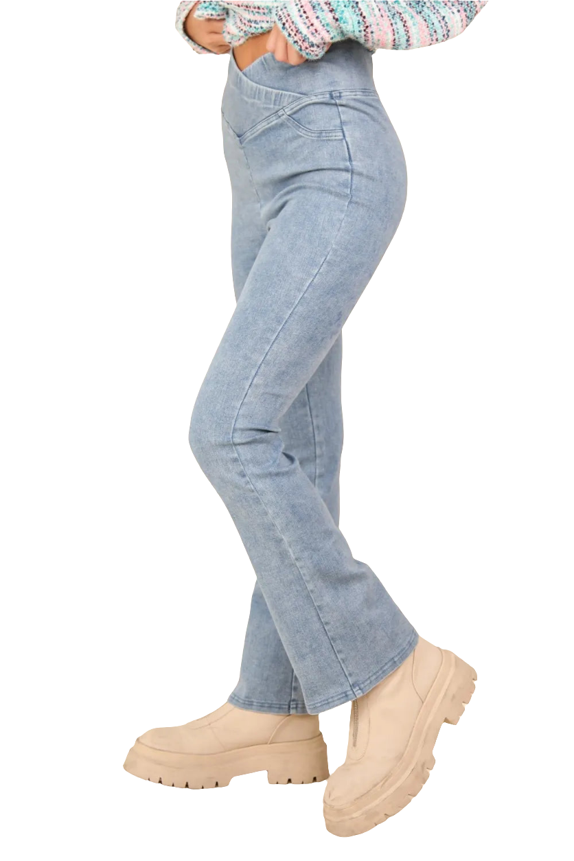 VERY J Washed Denim Stretchy Crossover Waist Leggings